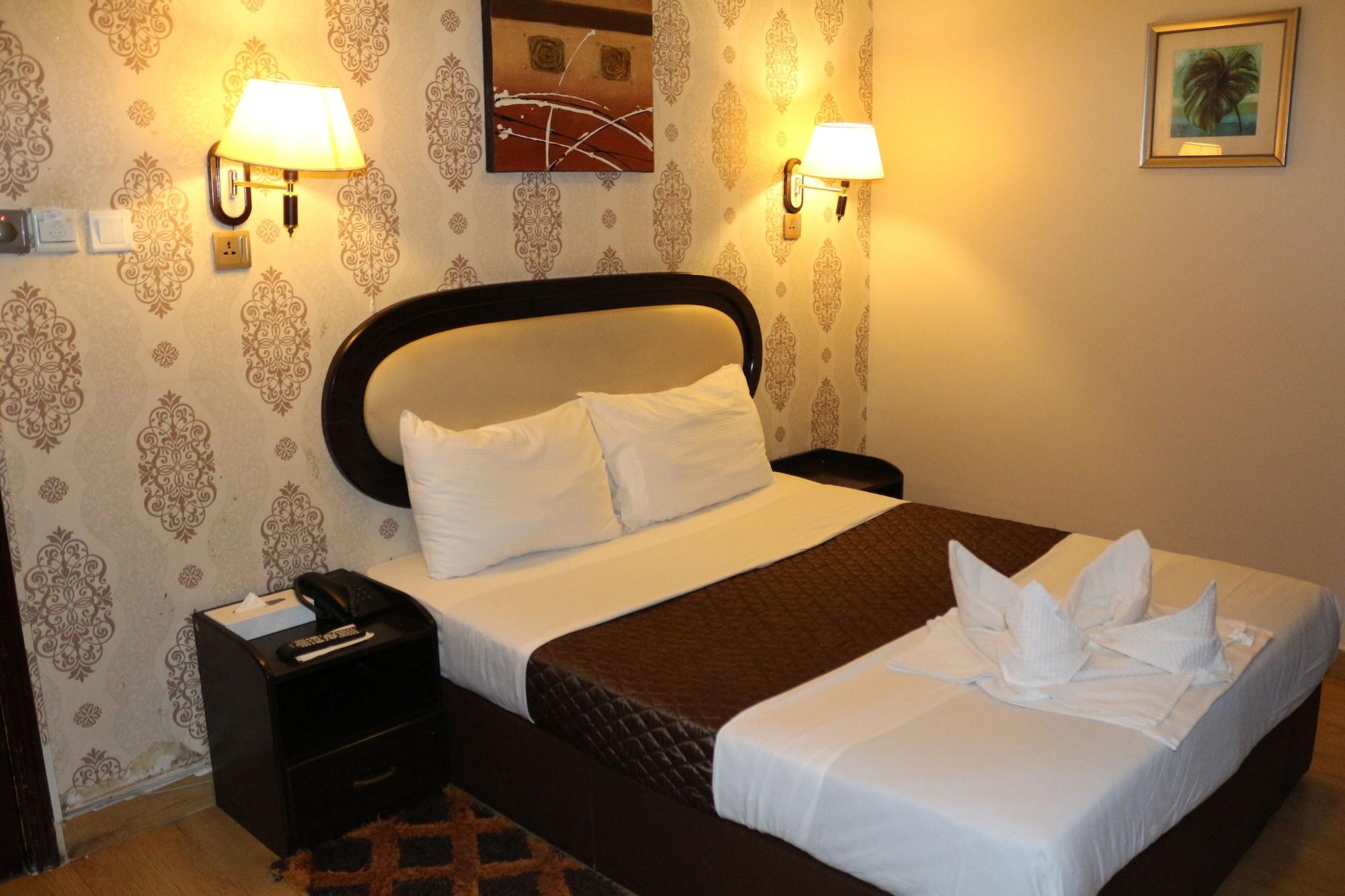 แกรนด์ ซีนา โฮเต็ล Hotel ดูไบ ภายนอก รูปภาพ