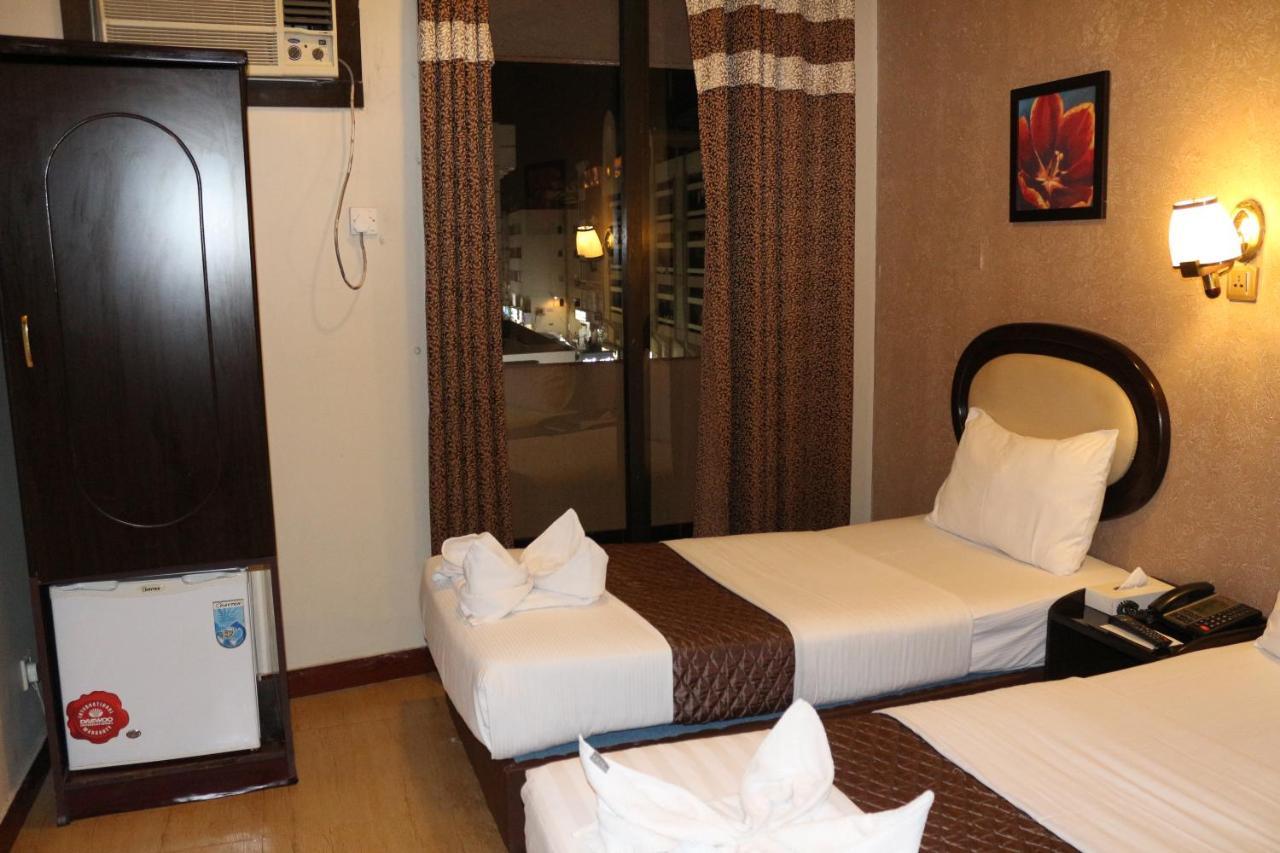 แกรนด์ ซีนา โฮเต็ล Hotel ดูไบ ภายนอก รูปภาพ
