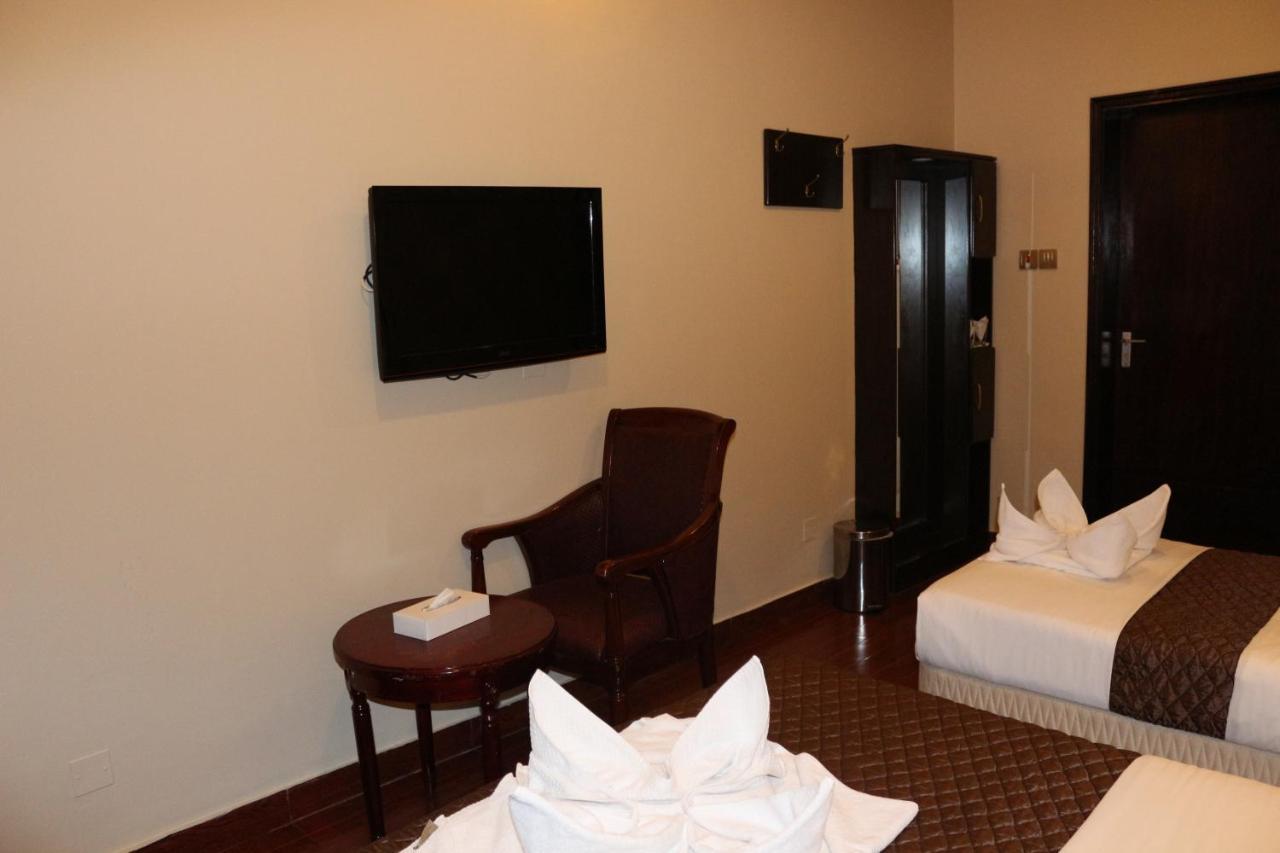 แกรนด์ ซีนา โฮเต็ล Hotel ดูไบ ภายนอก รูปภาพ